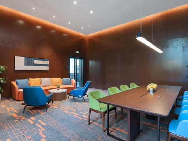 фото Hampton By Hilton Shenzhen Yuanshan изображение №14