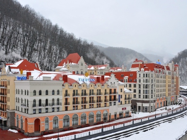 фото отеля Tulip Inn Rosa Khutor Family (Тюлип Инн Роза Хутор Фэмили) изображение №1