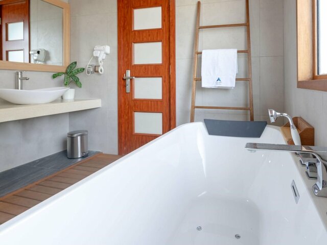 фото отеля Ayala Ocean View изображение №53