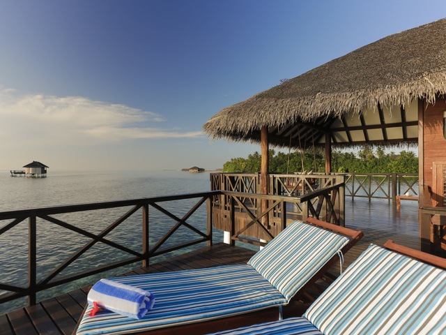 фото отеля Medhufushi Island Resort изображение №5