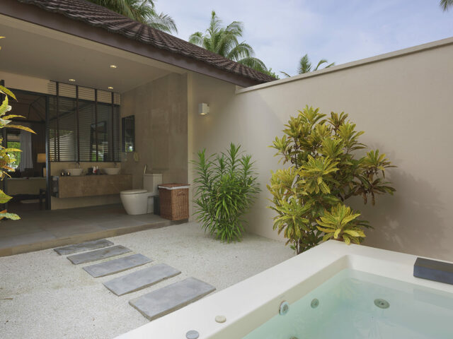 фото Lily Beach Resort & Spa изображение №42