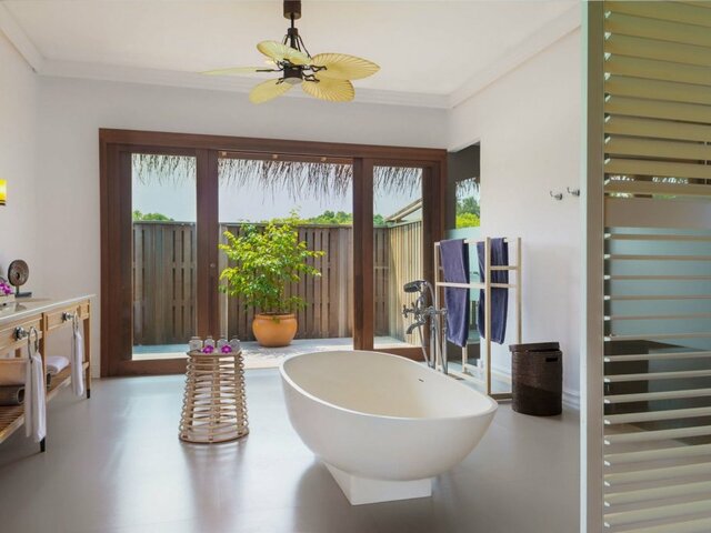 фото отеля Dusit Thani Maldives изображение №45