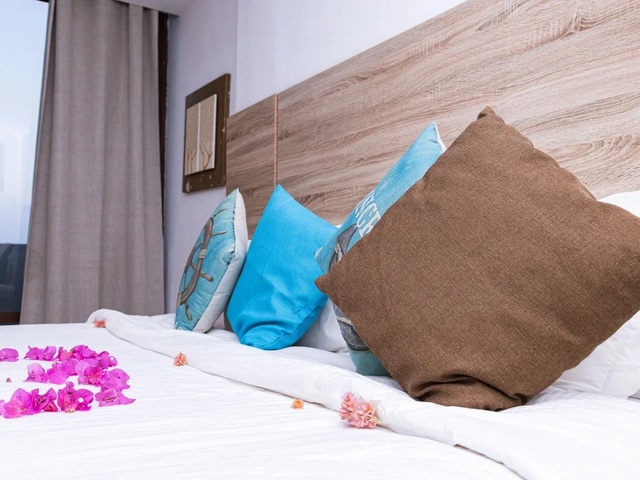фото отеля Kue Hotels (ex. Aquzz inn Maafushi; Beachwood Maafushi) изображение №13