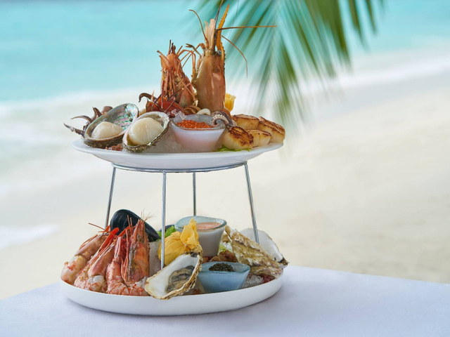 фото отеля The Halcyon Private Isles Maldives, Autograph Collection (ex. Raffles Maldives Meradhoo Resort; Jumeirah Dhevanafushi) изображение №9