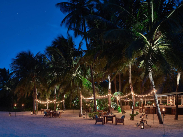 фото The Halcyon Private Isles Maldives, Autograph Collection (ex. Raffles Maldives Meradhoo Resort; Jumeirah Dhevanafushi) изображение №6