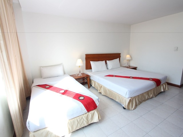 фотографии отеля Crown Pattaya Beach изображение №23