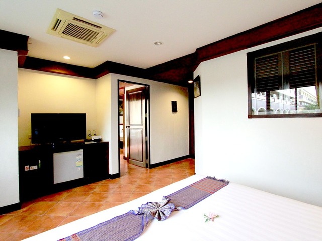 фото отеля Karon Sea Sands Resort & Spa изображение №13