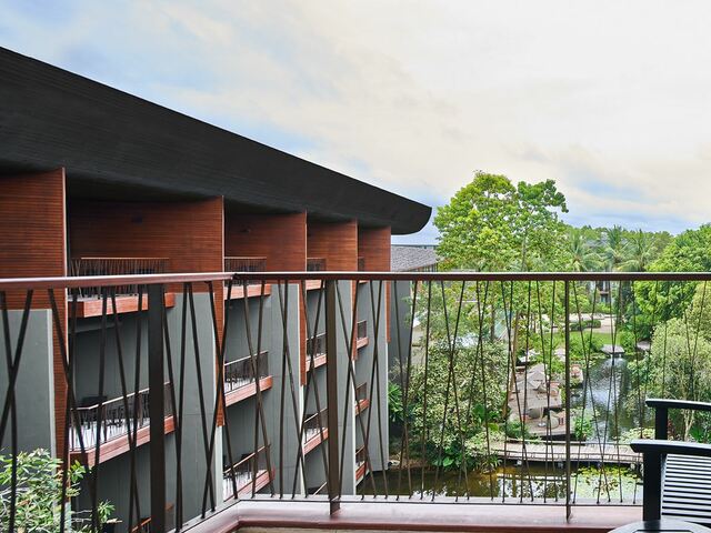 фотографии отеля Renaissance Phuket Resort & Spa изображение №11