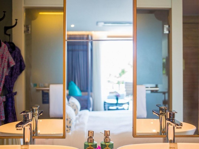 фото отеля AtEase Phuket Patong (ex. Fusion Suites Phuket Patong; Mai House Patong Hill) изображение №9