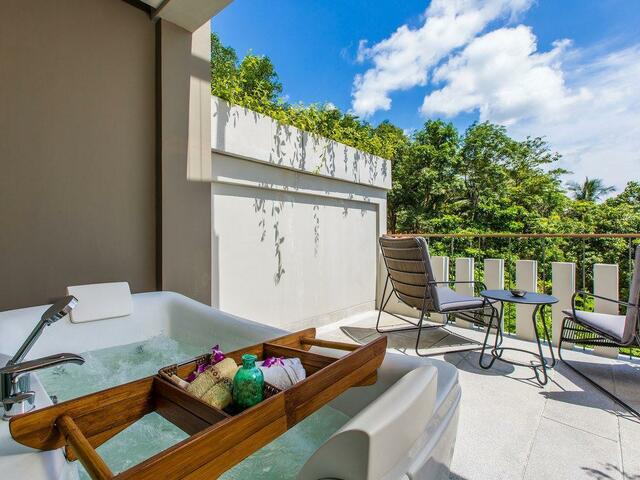 фотографии AtEase Phuket Patong (ex. Fusion Suites Phuket Patong; Mai House Patong Hill) изображение №8