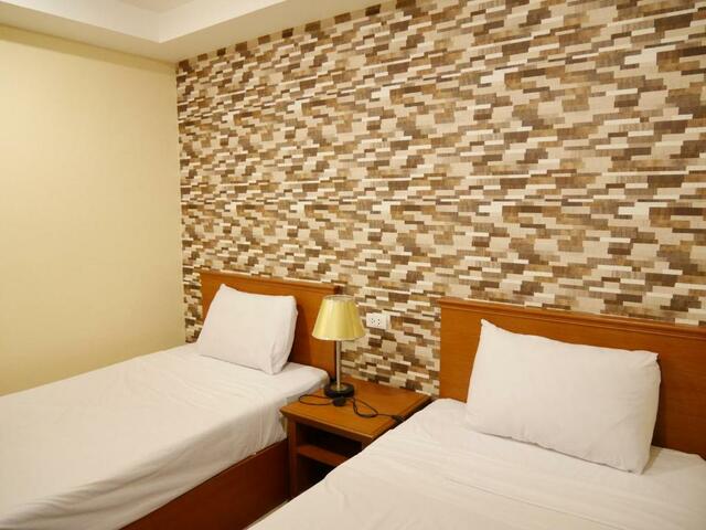 фото Sleep At Phuket (ех. Crystal Guest House) изображение №18