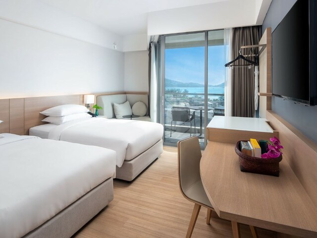 фотографии The Andaman Beach (ex. Hyatt Place Phuket Patong) изображение №4