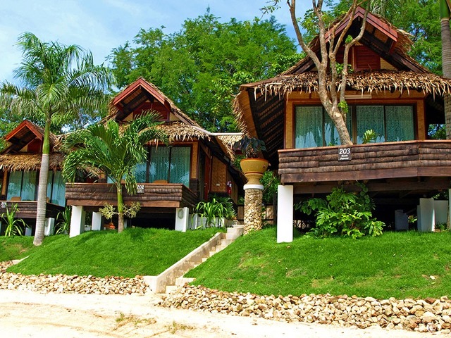 фото отеля Sunset Village Beach Resort изображение №13