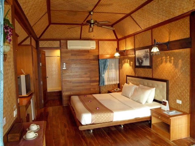 фотографии Sunset Village Beach Resort изображение №12