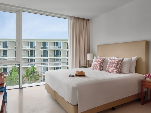 фотографии Splash Beach Resort (ex. Grand West Sands Resort & Villas; Centara West Sands Phuket) изображение №84