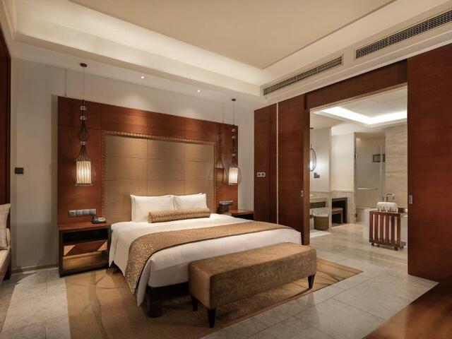 фотографии отеля Wanda Realm Resort Sanya Haitang Bay (ex. DoubleTree Resort by Hilton Sanya Haitang Bay) изображение №43