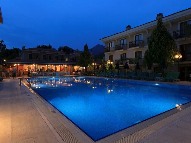 фото Perdikia Beach изображение №14