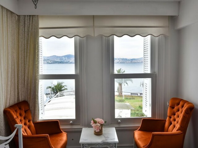 фото Buyukada Port Hotel изображение №2