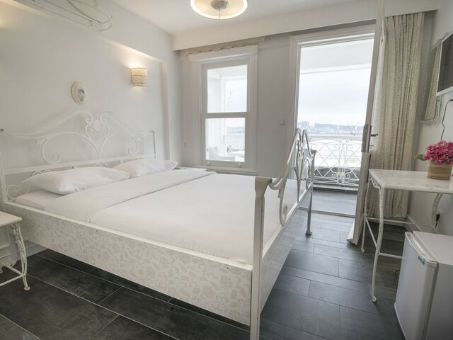 фотографии отеля Buyukada Port Hotel изображение №3