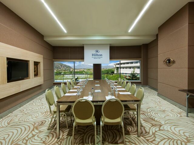 фотографии отеля Hilton Dalaman Sarigerme Resort & Spa изображение №35