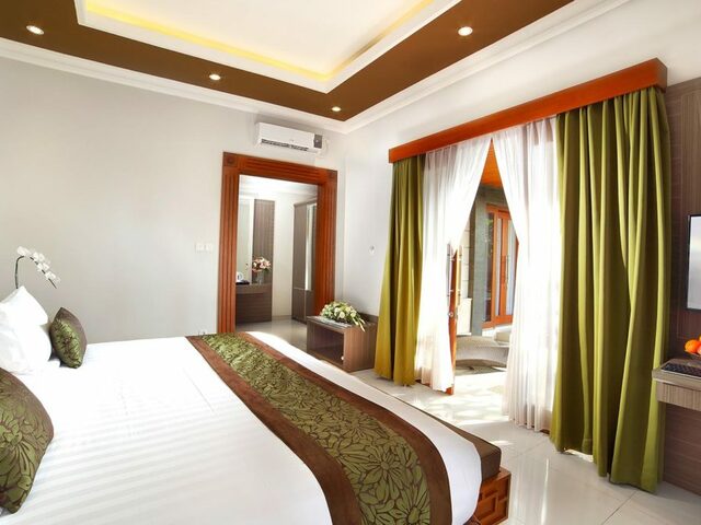 фотографии отеля The Banyumas Suite Villa Legian изображение №3