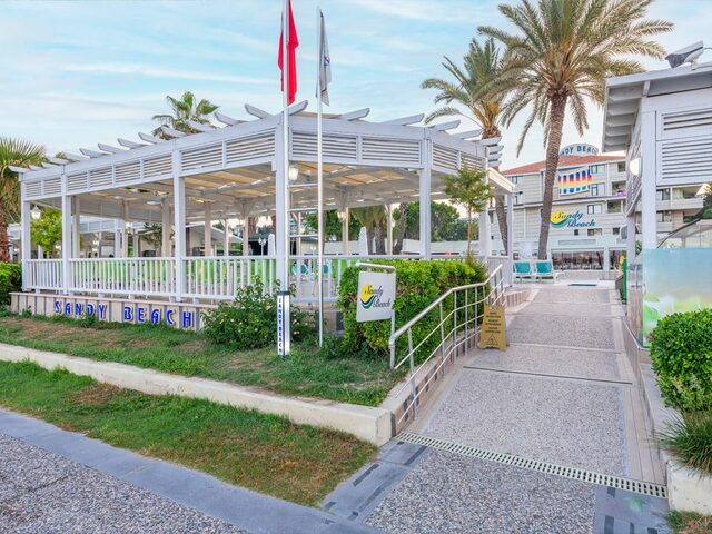 фото Sandy Beach изображение №10