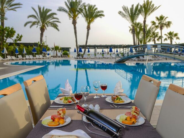 фото отеля Sandy Beach изображение №5