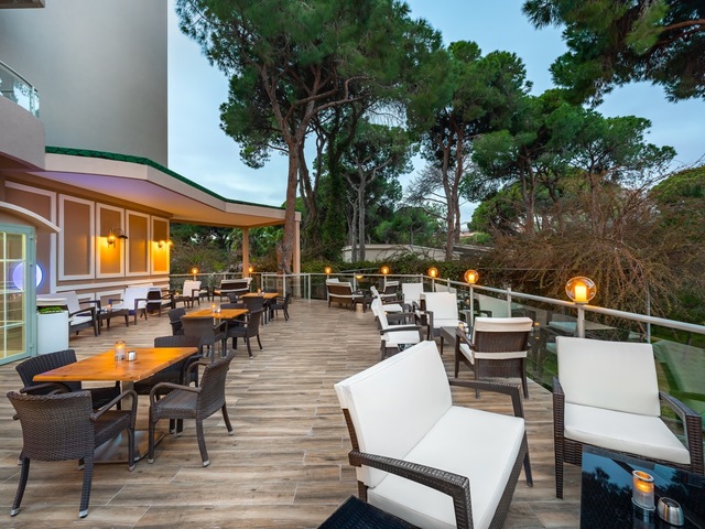 фото Pine Beach (ex. Maritim Pine Beach) изображение №26