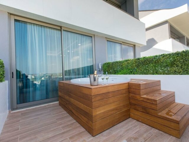 фотографии отеля Victory Be Mine изображение №23