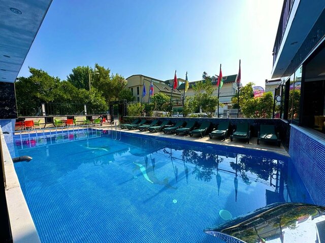 фото отеля Britannia Hotel & Villas изображение №25