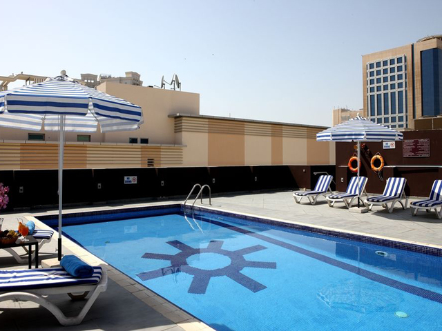 фото отеля Royal Ascot Hotel Apartment (ex. Kirklees Hotel Apartments) изображение №1