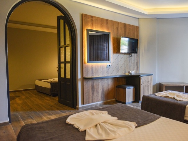 фотографии Kleopatra Fatih изображение №16