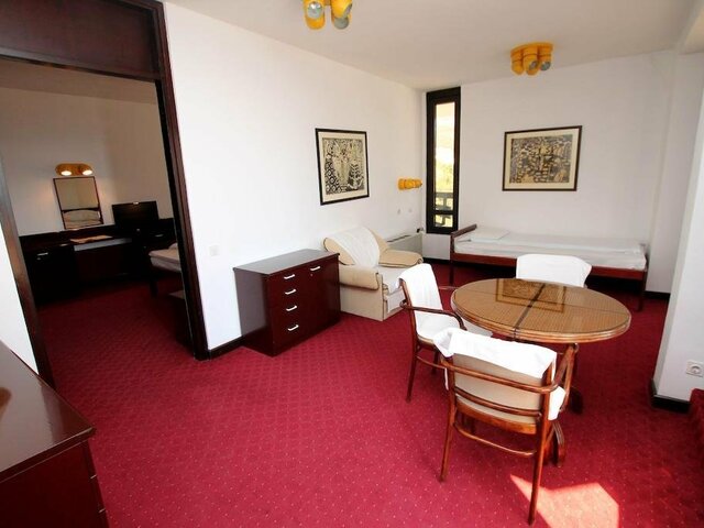 фотографии Institut Dr. Simo Milosevic изображение №28