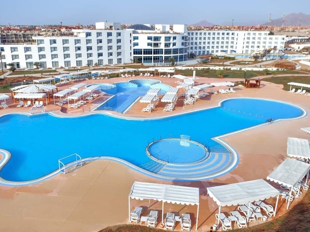 http://Amarina%20Sun%20Resort%20&%20Aqua%20Park%20(ex.%20Raouf%20Hotels%20International%20-%20Sun)