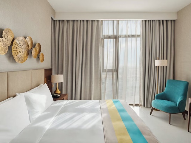 фотографии отеля Holiday Inn Dubai Al-Maktoum Airport, An IHG изображение №23