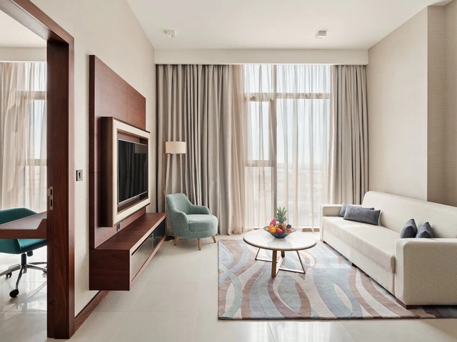 фото отеля Holiday Inn Dubai Al-Maktoum Airport, An IHG изображение №21