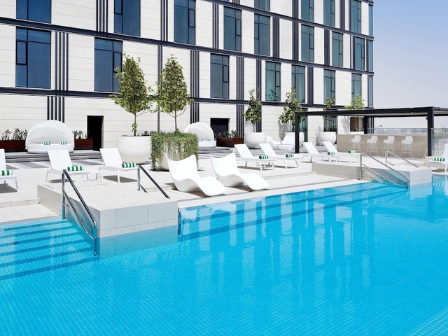 Holiday Inn Dubai Al-Maktoum Airport, An IHG