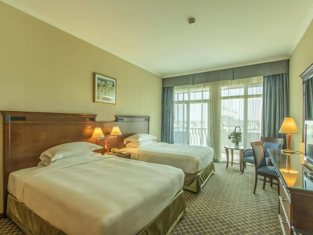фотографии Swissotel Al Murooj (ex. Roda Al Murooj; Al Murooj Rotana) изображение №56