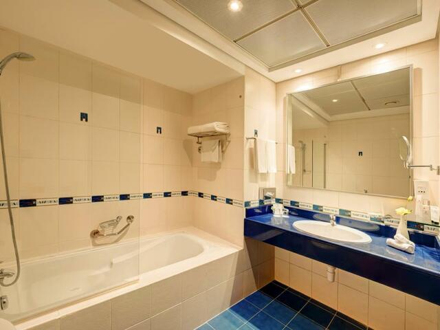 фото Copthorne Hotel Dubai (ex. My Millennium Copthorne Dubai) изображение №26