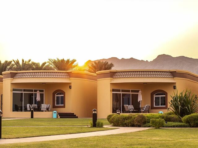 фотографии отеля Royal Beach Hotel & Resort изображение №111