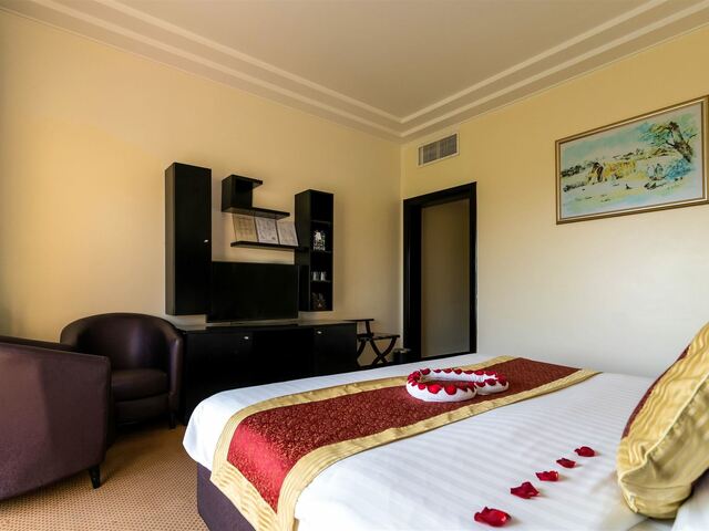 фотографии Royal Beach Hotel & Resort изображение №96