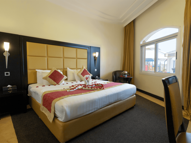 фотографии отеля Royal Beach Hotel & Resort изображение №59