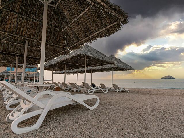 фотографии Royal Beach Hotel & Resort изображение №40