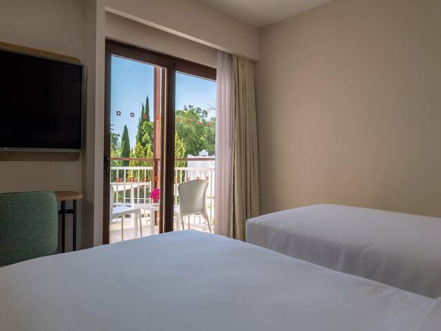 фотографии отеля DoubleTree By Hilton Bodrum Isil Club Resort (ex. Coralia Club Milta) изображение №139
