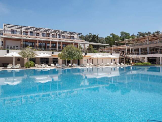 фотографии отеля DoubleTree By Hilton Bodrum Isil Club Resort (ex. Coralia Club Milta) изображение №135