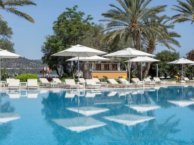 фото DoubleTree By Hilton Bodrum Isil Club Resort (ex. Coralia Club Milta) изображение №90
