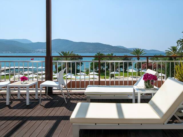 фото DoubleTree By Hilton Bodrum Isil Club Resort (ex. Coralia Club Milta) изображение №86
