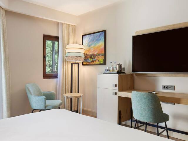 фото DoubleTree By Hilton Bodrum Isil Club Resort (ex. Coralia Club Milta) изображение №74