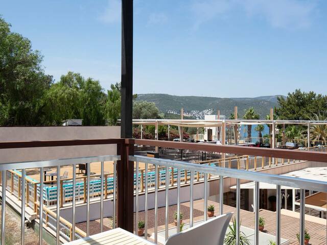 фото DoubleTree By Hilton Bodrum Isil Club Resort (ex. Coralia Club Milta) изображение №54