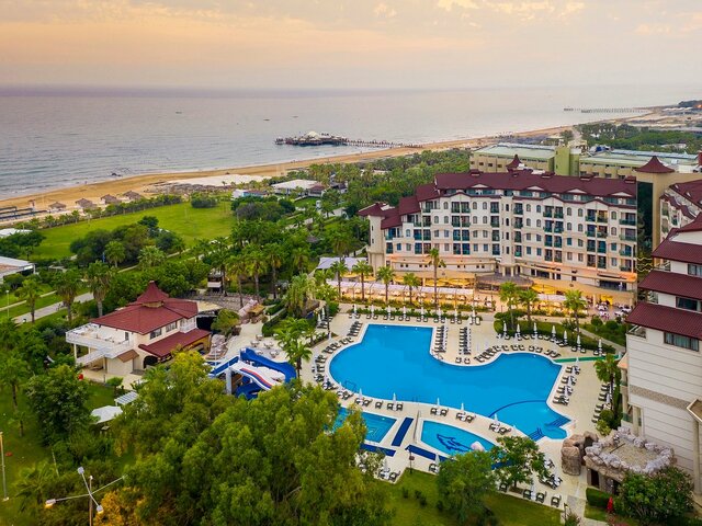 фото отеля Bella Resort & Spa (ex. Riva Bella) изображение №1